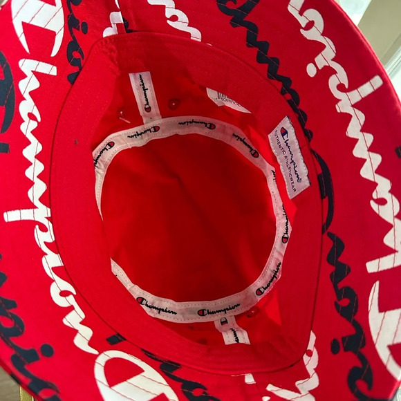 CHAMPION Red Bucket Hat Small Medium BNWT - Picture 3 of 5